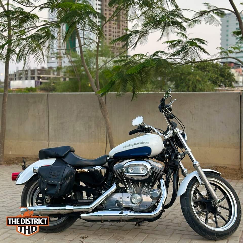 SPORTSTER SUPERLOW (XL883L) 2015