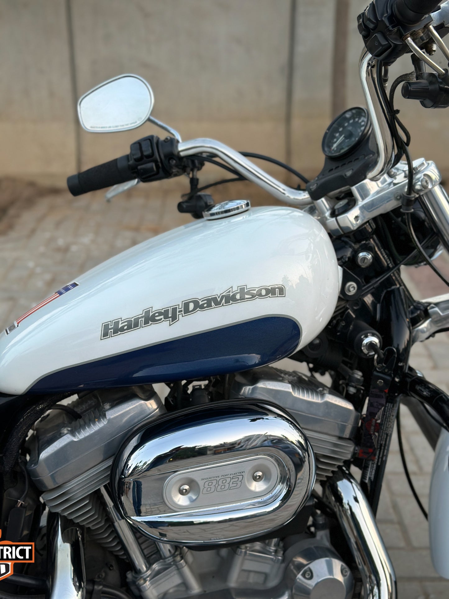 SPORTSTER SUPERLOW (XL883L) 2015