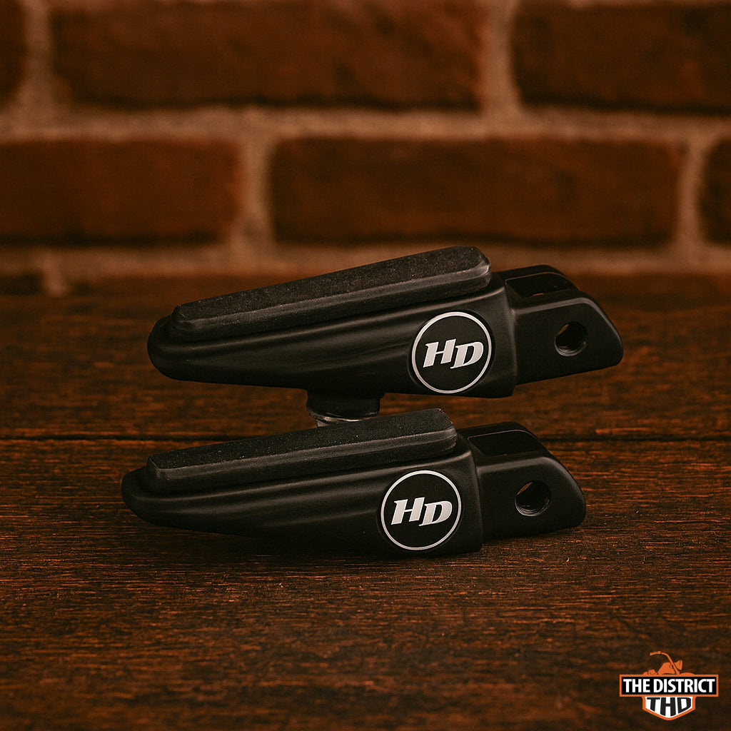 HD Defiance Rider Footpegs -Black Anodized, Softail Model